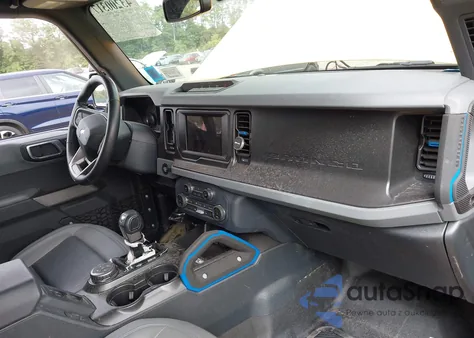 2022 Ford Bronco Black Diamond из США, поврежденный, VIN 1FMEE5DH3NLB35950